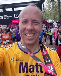 I'm absolutely thrilled to finish the marathon in under 4 hours! Was an  amazing day and incredible atmosphere. There's still time to donate to  @a_l_f_official using the link in my bio 👆🏻