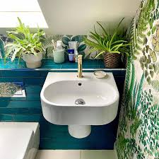 Ditch that unsightly bath mat once and for all. The Top 70 Bathroom Wallpaper Ideas Interior Home And Design