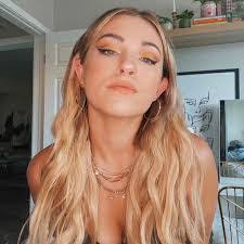 Jordan Haley's Instagram, Twitter & Facebook