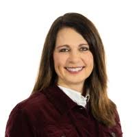 Jennifer Ryall's Instagram, Twitter & Facebook