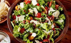 Macam macam salad yang umum dikenal diambil dari dressing yang digunakan seperti orange salad, tomato salad, dan mixed garnish ini berfungsi untuk mempercantik hidangan. Pengertian Salad Contoh Jenis Dan Komposisinya