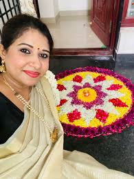 Happy Onam 2025 🌸🌼💐 Ee onam ellavarum santhoshamum manasamathanamum  neranju aagoshikuga.. Ellavarkum ende hridhayam niranja Onashamshagal…  🌼🌸🌸