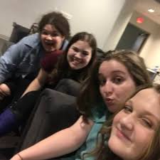 Layla Nejad (@NejadLayla)