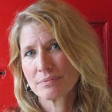 Beth Tompkins's Instagram, Twitter & Facebook