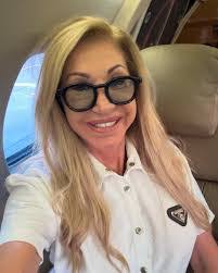 Anita Rohner's Instagram, Twitter & Facebook