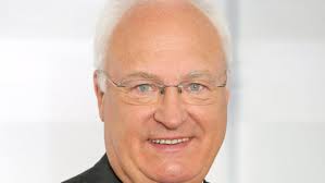 Zahn zieht sich zurück