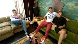 Chatte mit freunden und fans über die coolste clique der domstadt. Koln 50667 Oskar Luca Die Situation Gerat Ausser Kontrolle