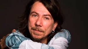 Maria Casadevall aparece com namorada pela primeira vez em público, e  celebra 'amor sapatão' nas redes