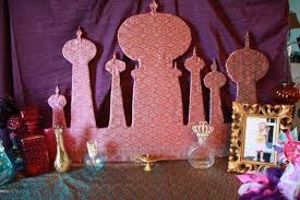 Untuk tema arabian nights sendiri kami memiliki beberapa koleksi baik itu dari tema kostum aladdin dan juga kostum ala ala persia lengkap dengan accesoriesnya. 180 Arabian Decor Ideas Arabian Decor Candlebra Iron Lanterns