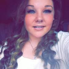 Elizabeth Laxton (Laxtonayeeee)