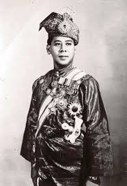 Death of tengku mazoena (adik sultan kedah). Azren Putra On Twitter 2 Raja Melayu Pertama Mangkat Selepas Kemerdekaan Negara Almarhum Sultan Badlishah Sultan Kedah Mangkat Pada 13 Julai 1958 3 Raja Melayu Pertama Menaiki Takhta Selepas Kemerdekaan