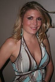 Amanda Medcalf's Instagram, Twitter & Facebook