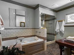 From the early 1900s through the early 1920s during the arts and crafts movement. Tile By Style The Roots Of A Craftsman Bathroom Fireclay Tile