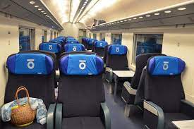 Die fahrt von italien nach frankreich ist bereits ab 15 euro in der zweite. Binari Azzurri Il Treno Thello Terre D Europa