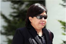 Phoon chiu yoke age is 53 years old. Singapore Woman Caught On Video Without Mask Arrested Handed More Charges The Star
