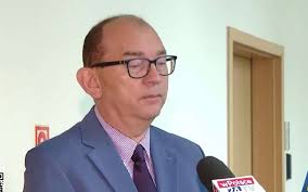 TYLKO U NAS. Tusk miał zeznawać ws. konstytucyjnego zamachu stanu. Nie  stawił się. Radzik: Premier nie usprawiedliwił nieobecności  https://wpolityce.pl/polityka/734576-tusk-nie-stawil-sie-na-przesluchaniu-ws-zamachu-stanu