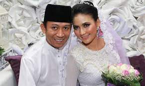 Check spelling or type a new query. Gambar Sekitar Majlis Pernikahan Fasha Sandha Dan Rizal Ashram Part Deux