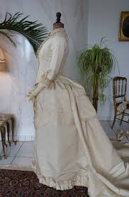 Wie einfach es ist unser programm zu empfangen, zeigen wir ihnen im nachfolgenden video. Wedding Ensemble Ca 1874 Www Antique Gown Com