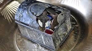 The closer you move to the piece of metal you are detecting, the stronger the magnetic field is, the more electrical current flows to your loudspeaker, and the louder the noise your metal detector produces. Motivational Video 2016 Best Of The Metal Detector 2015 Mega Dance Party Youtube