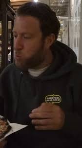 Chicago pizza preferences and criticism