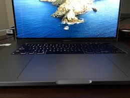 To disable this setting while i turned off my bedroom light, i noticed that its backlight only glow in the center of the keyboard. 16 Inch Mbp Keyboard Backlight Not Lighting Half The Keyboard Macrumors Forums