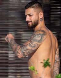It is entirely the prerogative of the wearer to choose the place where he/she wants to get the tattoo carved. Pin On Maluma