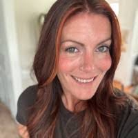 Beth Neece's Instagram, Twitter & Facebook