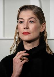 Fan Casting Rosamund Pike as Bellatrix Lestrange in Harry Potter