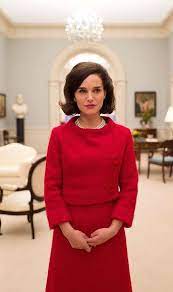 First Look Natalie Portman As Jacqueline Kennedy In Jackie Natalie Portman Jackie Costume Design Natalie Portman
