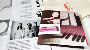 Efek rumah kaca modernposter aesthetic efek rumah kaca poster modern. Unboxing Album Baru Efek Rumah Kaca Jalan Enam Tiga