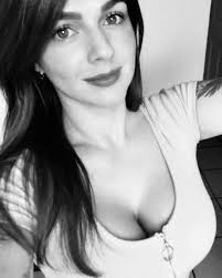 ✓IMPLANTES‼ ➡️ “Una paciente más satisfecha con su cirugía “ Solicita tu  cita de valoración ☎️ Consultorio 2261-9000 📲 WhatsApp 8486-4000  Financiamiento 100% Será un gusto servirles.