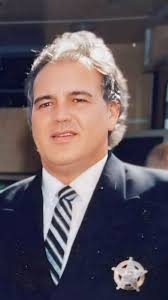 Hermano "Hoy sería tu cumpleaños y aunque ya no estás físicamente con  nosotros, tu presencia sigue viva en nuestros corazones.., Hoy tu familia  que te ama, honramos tu memoria y agradecemos ...