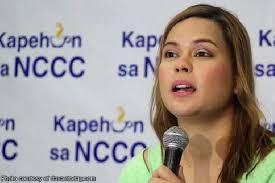 Cebu city taking down illegal 'run sara run' streamers. Sara Duterte Blasts Law Student Who Accused Her Of Being Selfish Coconuts Manila