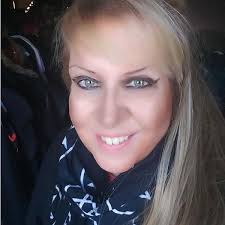 Hideaway for a Sea Witch: Maggie's Story (The MacLean Witches Book 2)