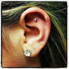 I M Obsessing About These Outer Conch Piercings Outer Conch Piercing Conch Piercing Piercings