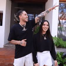 About press copyright contact us creators advertise developers terms privacy policy & safety how youtube works test new features press copyright contact us creators. Kimberly Loaiza Y Juan De Dios Pantoja Presumen Su Mansion Noticias De Mexico El Imparcial