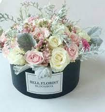 Pin By Lixiaoli On Flower Box 1 Flower Boxes Flower Arrangements Floral Arrangements