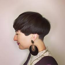 Stylish short hairstyles from the 60's 50s hairstyles: 27 Cute 60s Hairstyles For All The Vintage Hair Lovers