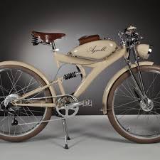Questa impostazione, che faceva crescere insieme lettore e personaggi, permise alla serie di essere presente in edicola per ben ventisette anni. Rivivono In Moderne E Bike Le Moto D Epoca Degli Anni 50 Bicitech