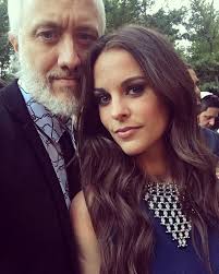 Flor Suarez (@FlorKourny)