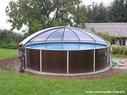 Lze Zastresit Kruhovy Madzemni Bazen I Azuro In Ground Pools Above Ground Pool Landscaping Pool Enclosures