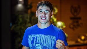 Brandon royval unterstützt brandon moreno, deiveson figueiredo im. From Family Pinata Business To Ufc Record Book Brandon Moreno Aims For Historic Title Reign