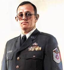 Wearing dress mess uniform during military service?