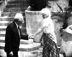 Burton Holmes Visits Jean Harlow