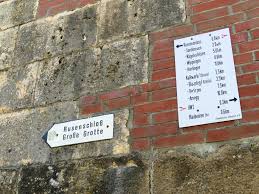 Auf der höchsten platte sind noch fragmente des wohnturms und der mauern zu besichtigen. Glucksorte Wanderung Zum Rusenschloss Stefi S Welt
