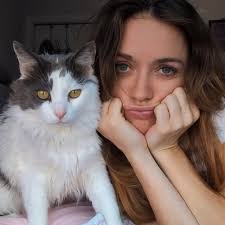 MAGA is big mad that Kylie Kelce has unseated Joe Rogan for the top podcast  and her political views “aggressively lean” left. 🍿