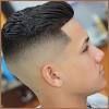 Con este corte de pelo para hombre se disimula el salto de una parte a otra, dejando un efecto fundido. 1