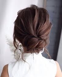 You can wear this hairstyle to your class or a red carpet event. Hair Inspiration The Chic Bun Relaxed Wedding Hair Inspiration Ideas Cute For A Date Prom Hairstyles For Long Hair Wedding Hair Inspiration Long Hair Styles