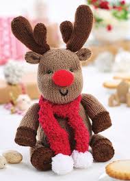 He loves the cold winter snow and eating leaves with good friends! Knit A Reindeer Or A Moose Free Patterns Grandmother S Pattern Book