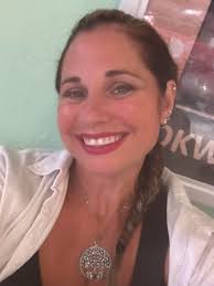 Lisa back behind the bar for Football Sunday!!!!!